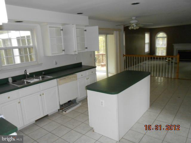 4406 Travancore Road Randallstown, MD 21133 - Photo 8 of 22 Kitchen