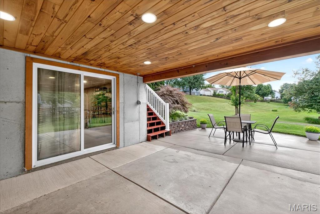 1412 Atlantic Crossing Drive Fenton, MO 63026 - Photo 3 of 56