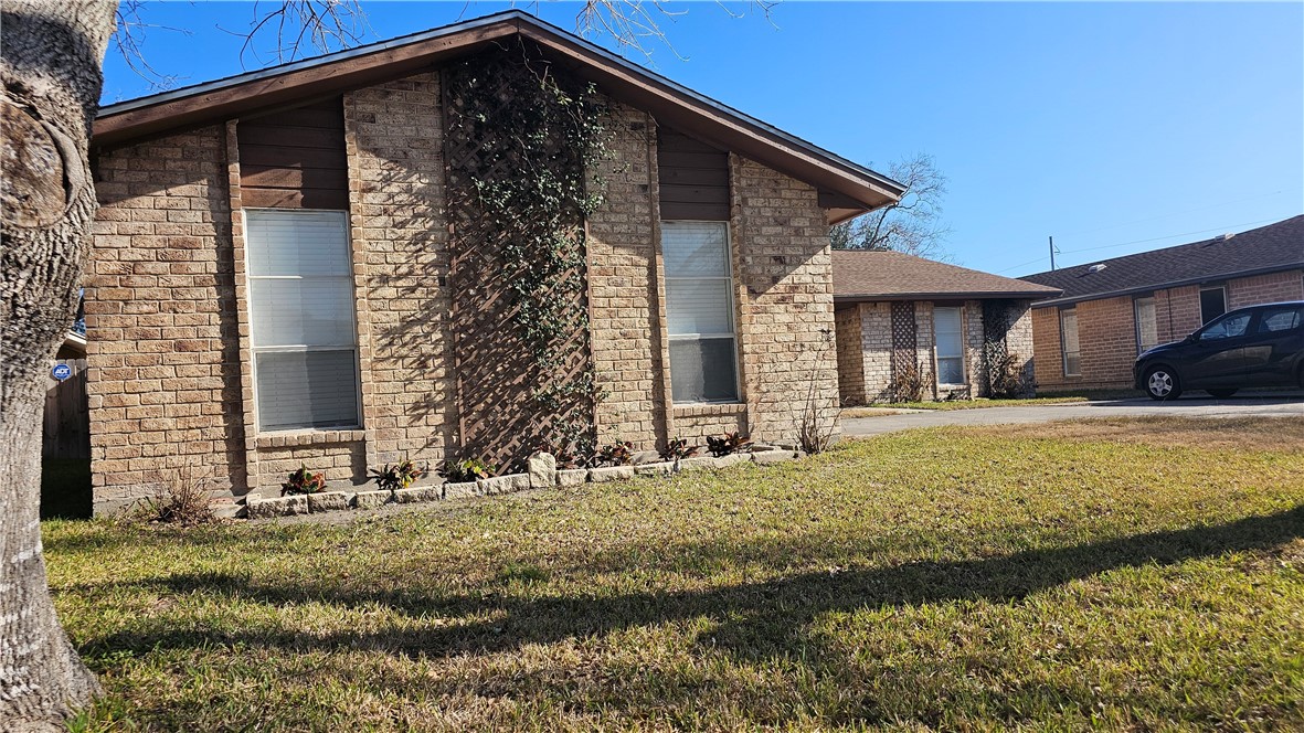 2438 Scotch Moss Drive Corpus Christi, TX 78414 - Photo 5 of 34 a view of a house with a yard