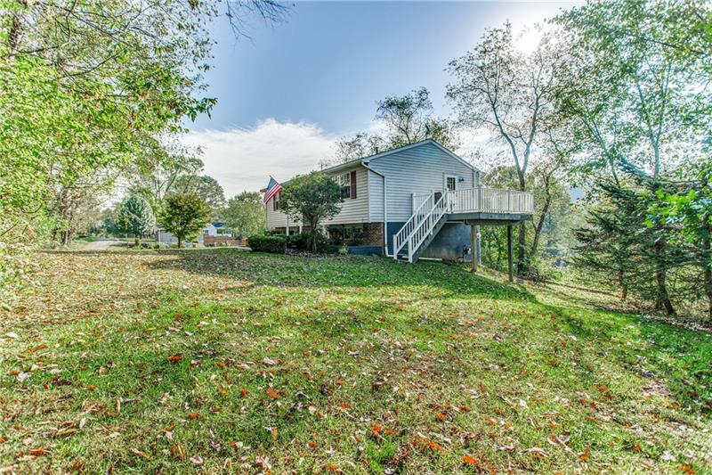 39 Wabash Street Cecil, PA 15321 - Photo 3 of 19