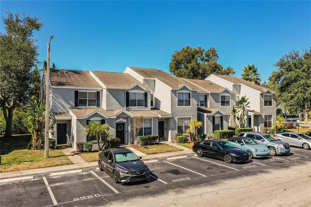 $217,500 | 6562 Osprey Lake Circle, Riverview, FL 33578