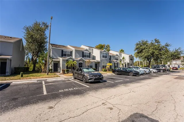 $217,500 | 6562 Osprey Lake Circle, Riverview, FL 33578