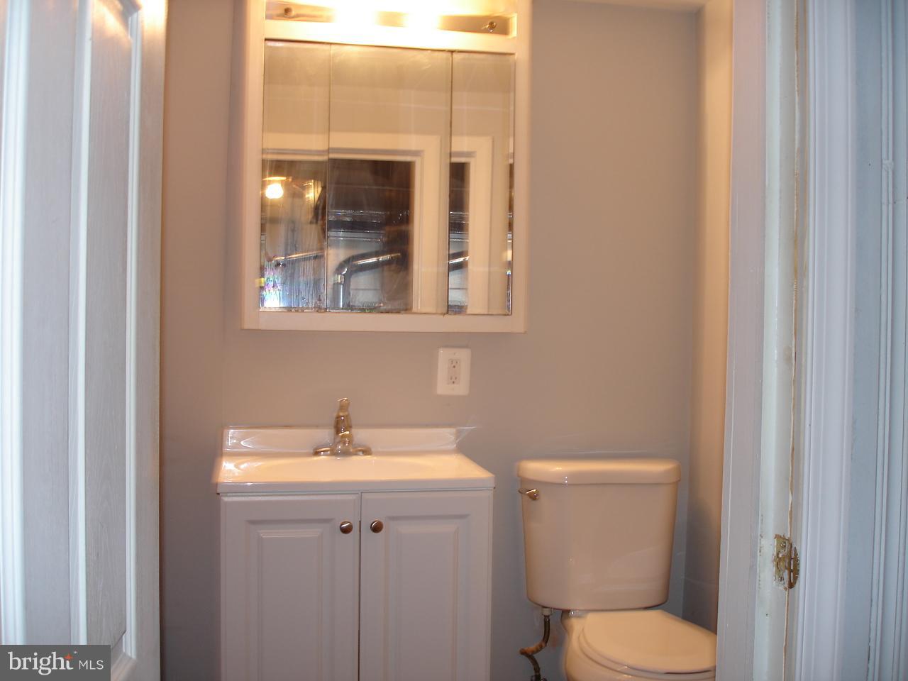 1013 Witherspoon Road Baltimore, MD 21212 - Photo 9 of 29 One of Two Full Baths