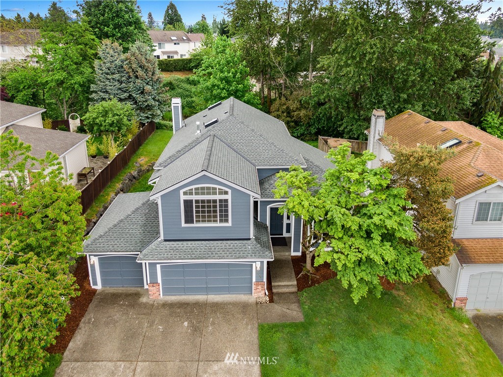 19104 113th Way Southeast Renton, WA 98055 - Photo 25 of 30 a house view with a outdoor space