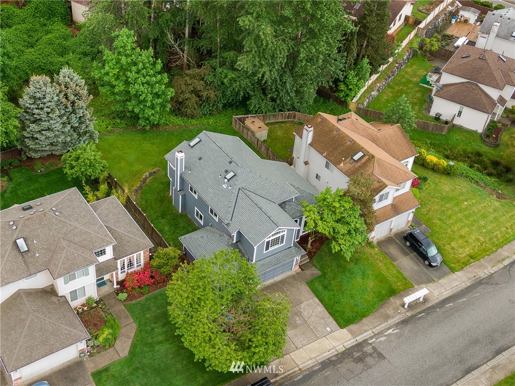 19104 113th Way Southeast Renton, WA 98055 - Photo 28 of 30 an aerial view of multiple houses with yard