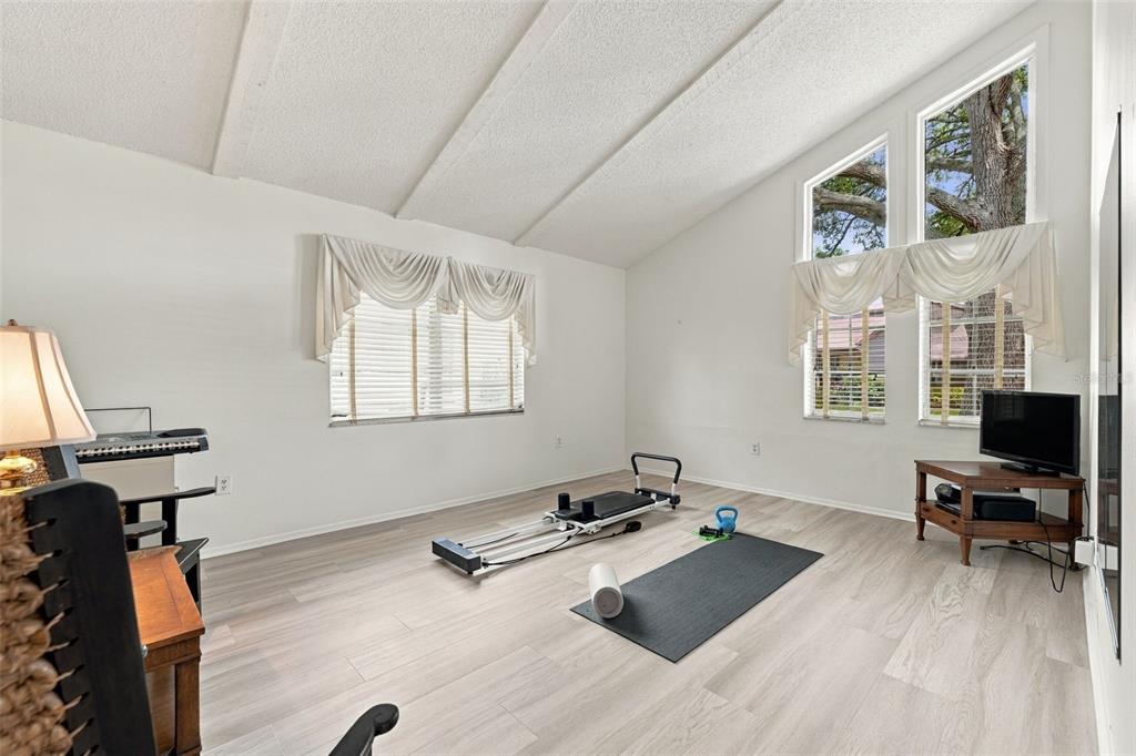 2101 Sunset Point Road, Unit 1502 Clearwater, FL 33765 - Photo 10 of 37 Gallery Image 10