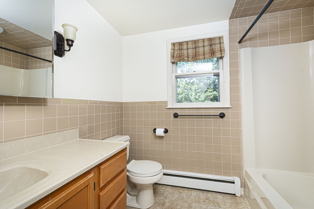 12 Ridge Road Shrewsbury, MA 01545 - Photo 28 of 42