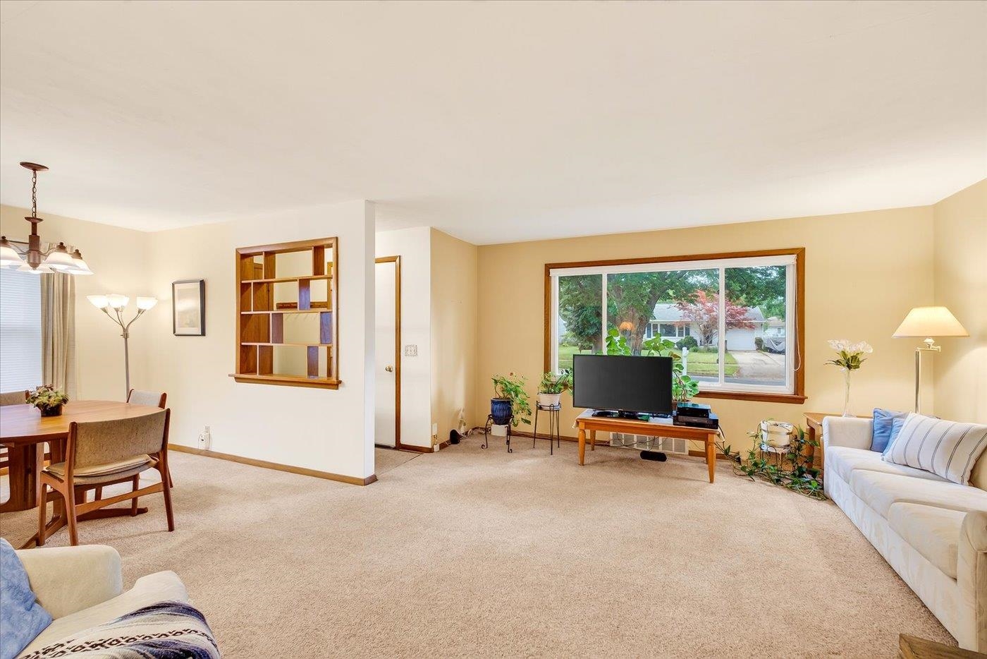 1917 Manley Street Madison, WI 53704 - Photo 3 of 33