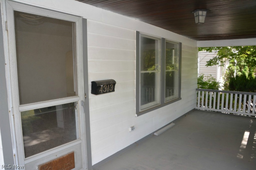 4313 Neville Road Cleveland, OH 44121 - Photo 2 of 20