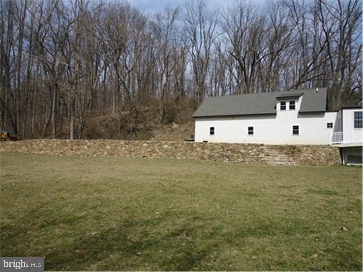 436 Bulltown Road Elverson, PA 19520 - Photo 22 of 24 Exterior Back