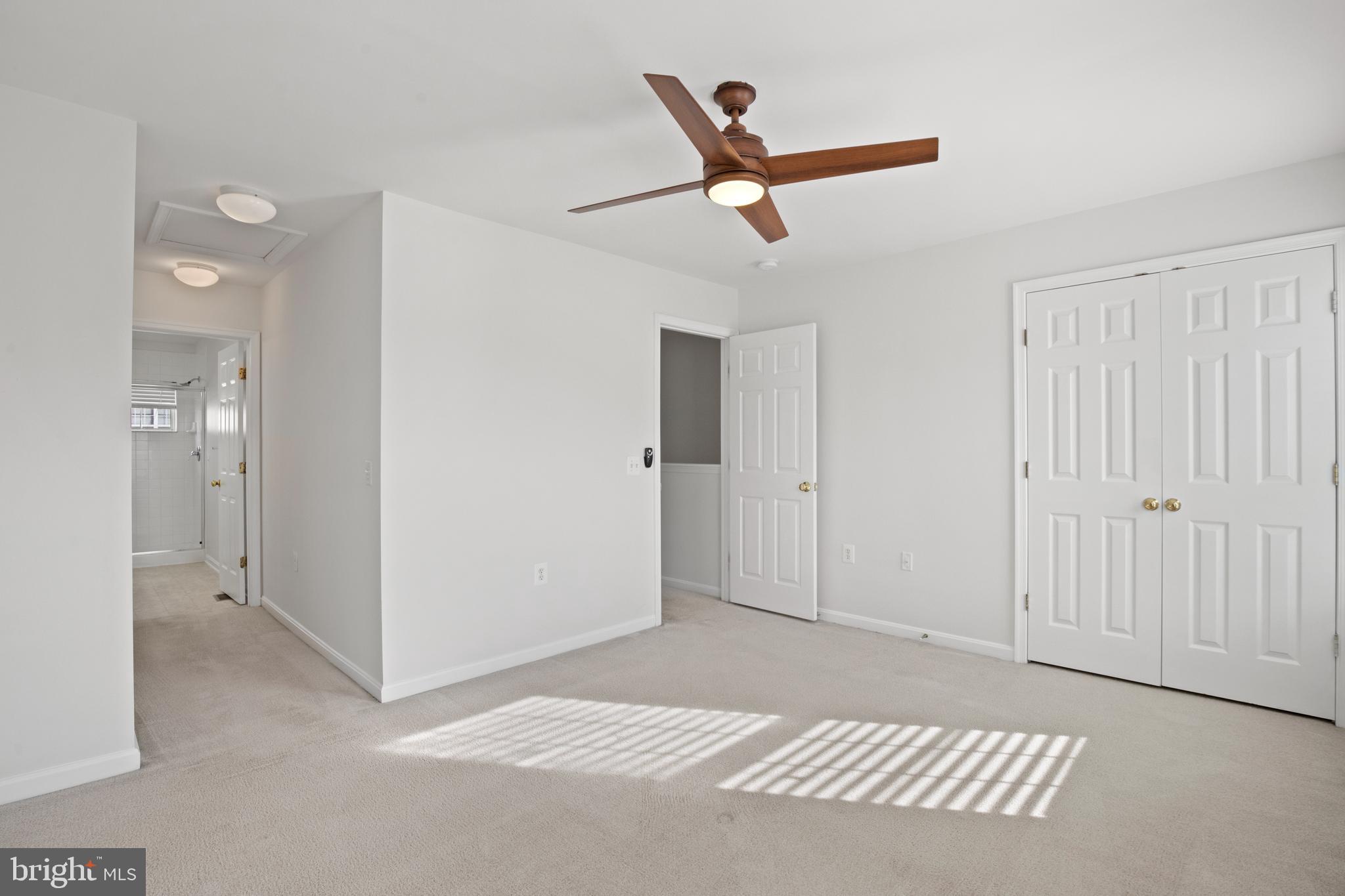 22941 Fontwell Square Sterling, VA 20166 - Photo 17 of 35 Primary Suite