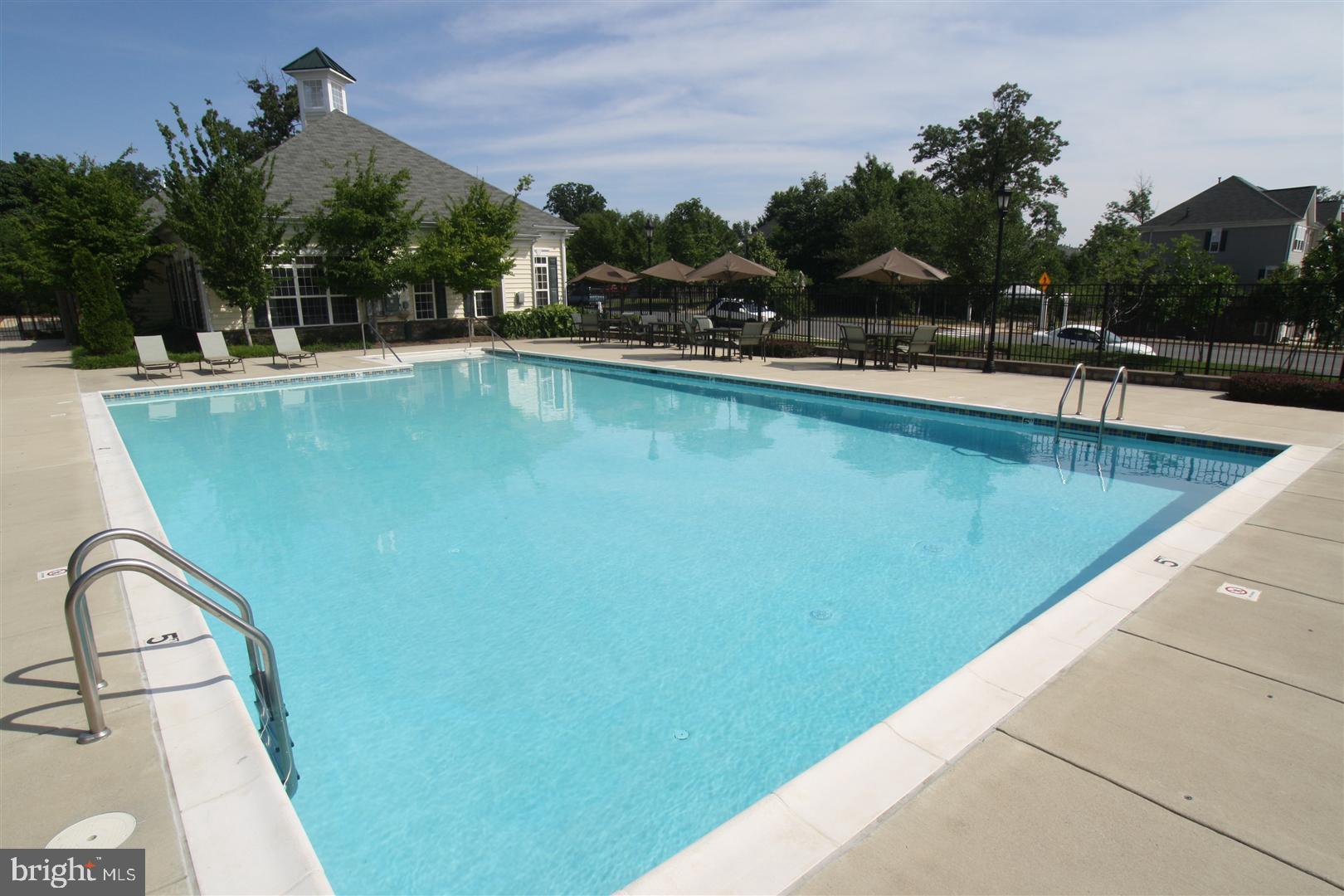 22941 Fontwell Square Sterling, VA 20166 - Photo 32 of 35 Community Amenities -Pool