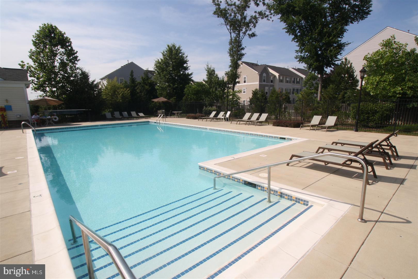 22941 Fontwell Square Sterling, VA 20166 - Photo 33 of 35 Community Amenities -Pool