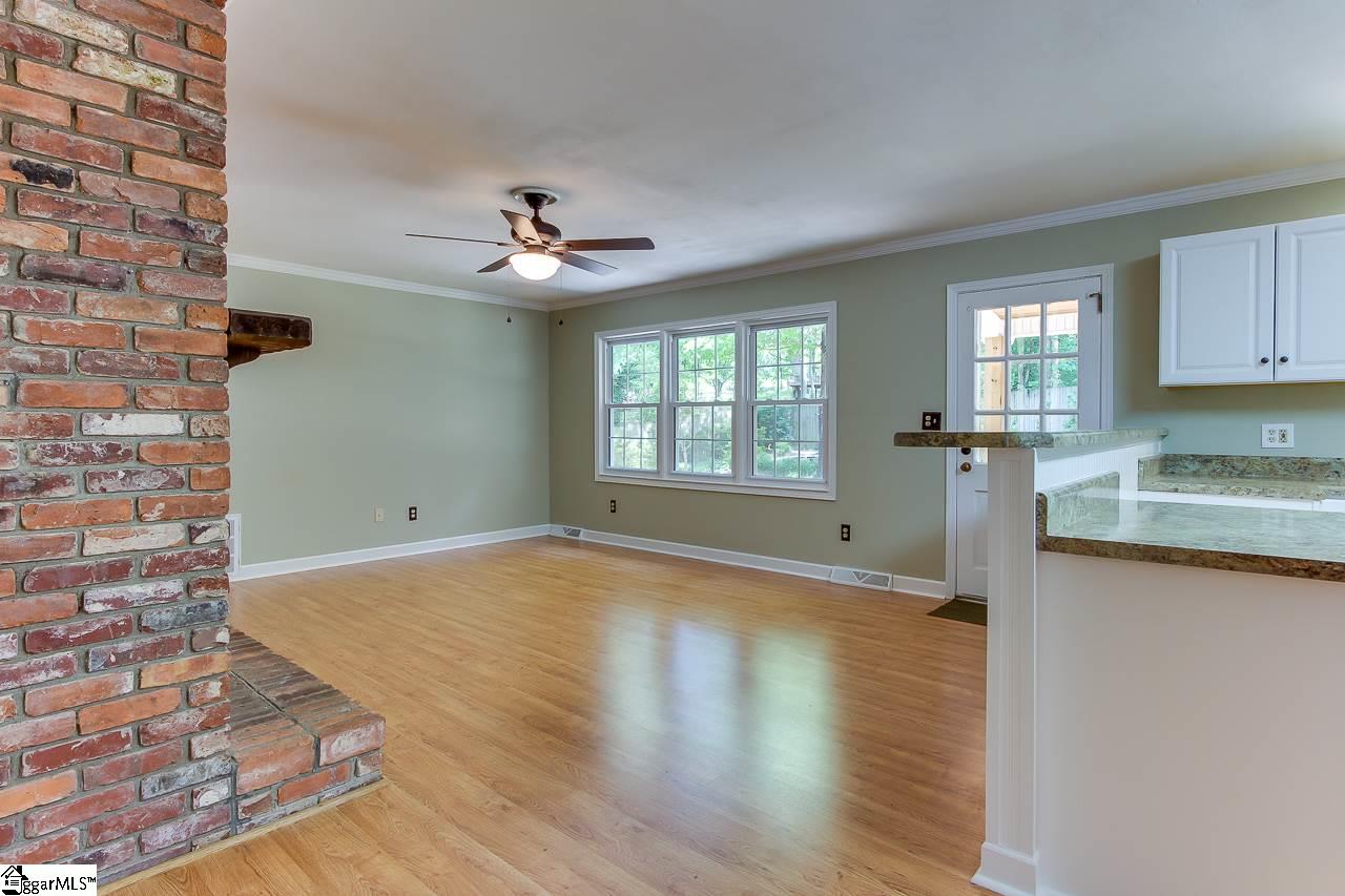 200 Ravensworth Road Taylors, SC 29687 - Photo 8 of 25 Gallery Image 8