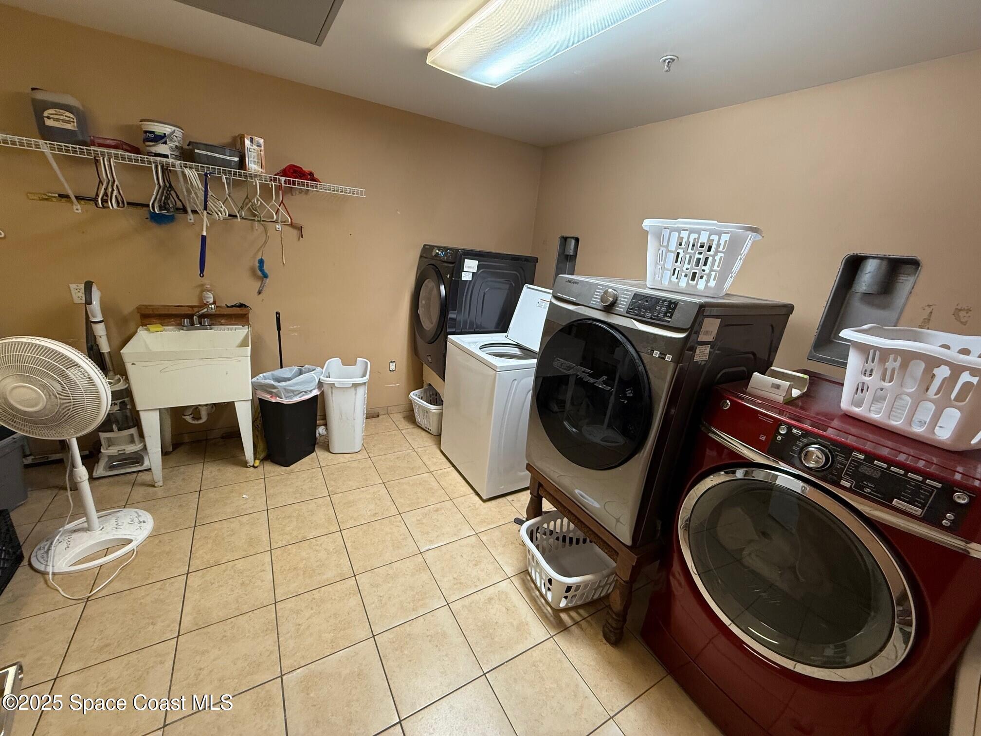 805 East Fee Avenue Melbourne, FL 32901 - Photo 10 of 23 Laundry Room 1