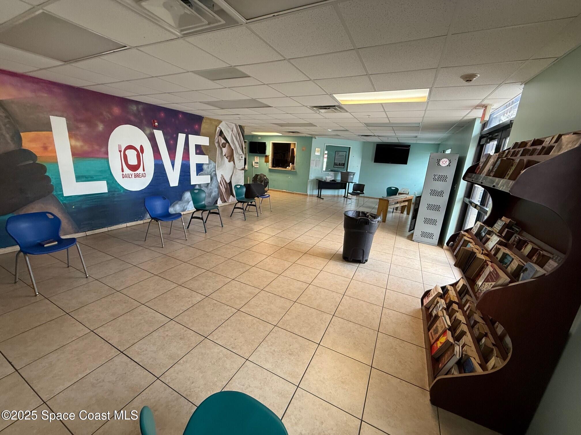 805 East Fee Avenue Melbourne, FL 32901 - Photo 8 of 23 Waiting Room 3