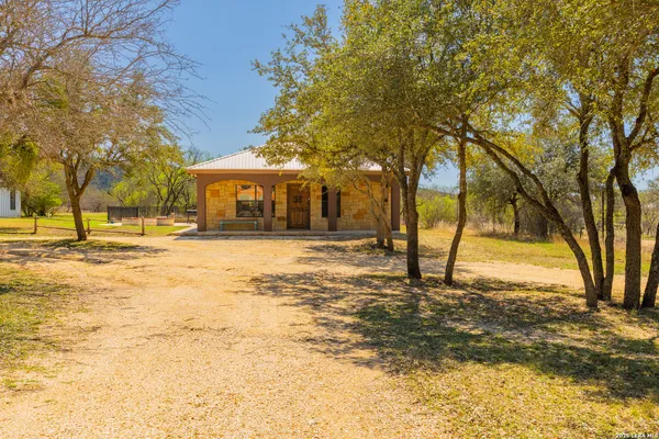 $525,000 | 726 Tierra Linda Drive, Concan, TX 78838