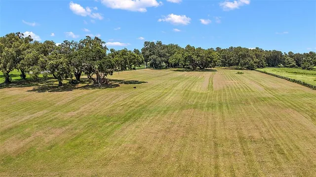 $300,000 | 204 Co Road, Oxford, FL 34484