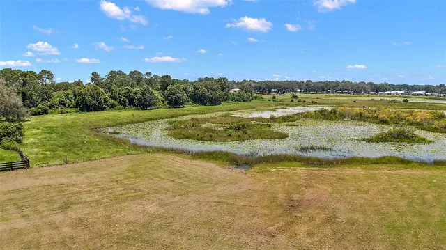 $300,000 | 204 Co Road, Oxford, FL 34484