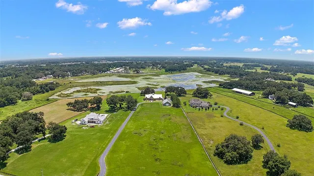 $300,000 | 204 Co Road, Oxford, FL 34484