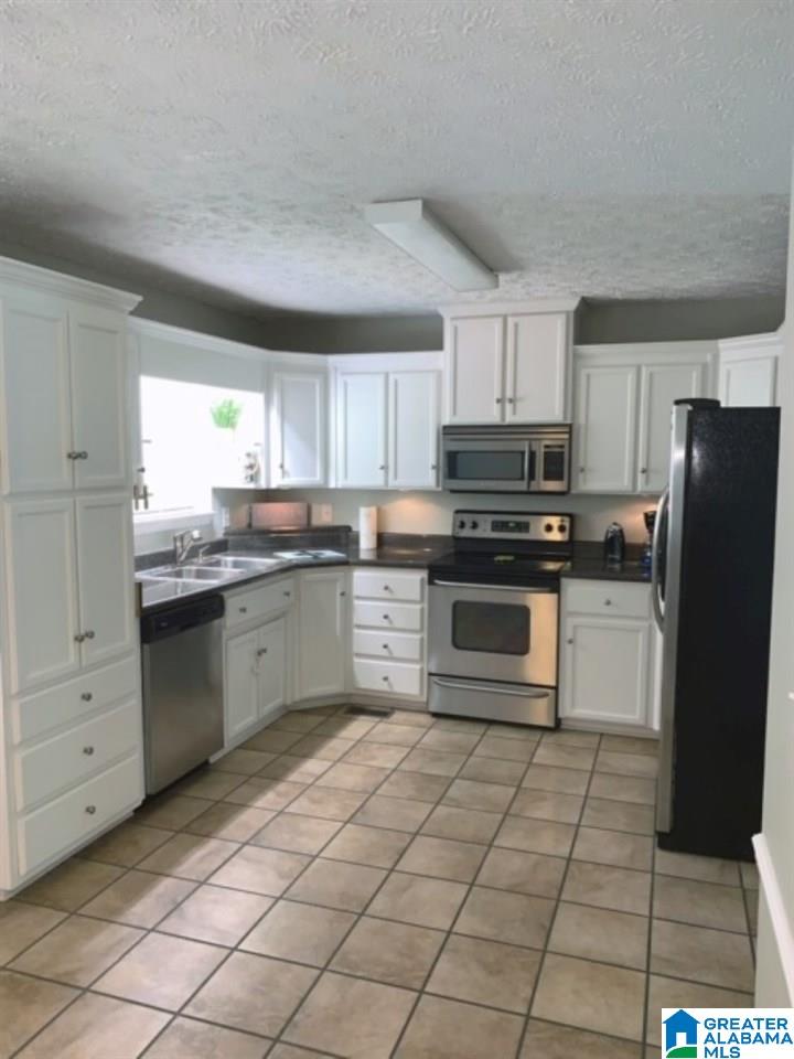 1398 Sardis Road Gardendale, AL 35071 - Photo 8 of 32