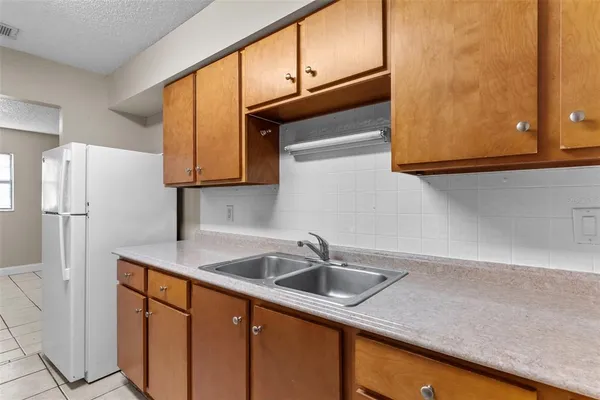 $439,900 | 704 West Alamo Drive, Lakeland, FL 33813