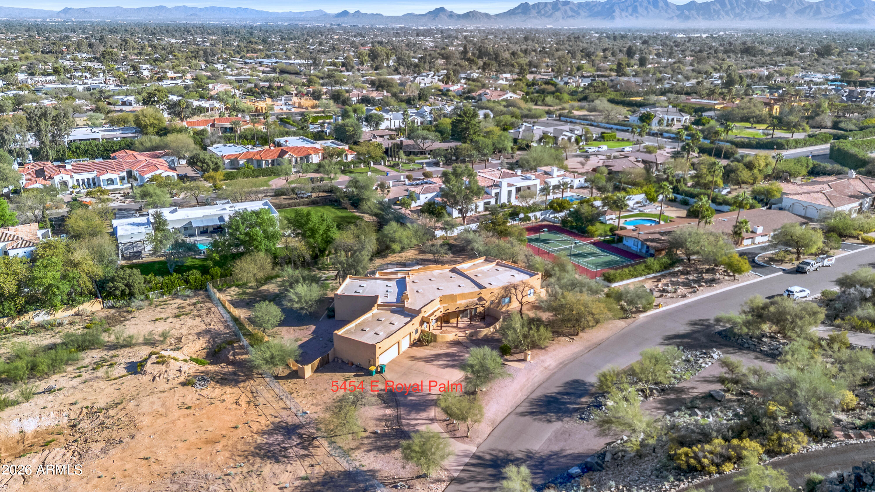 5454 East Royal Palm Road Paradise Valley, AZ 85253 - Photo 3 of 14 5454 E Royal Palm 3