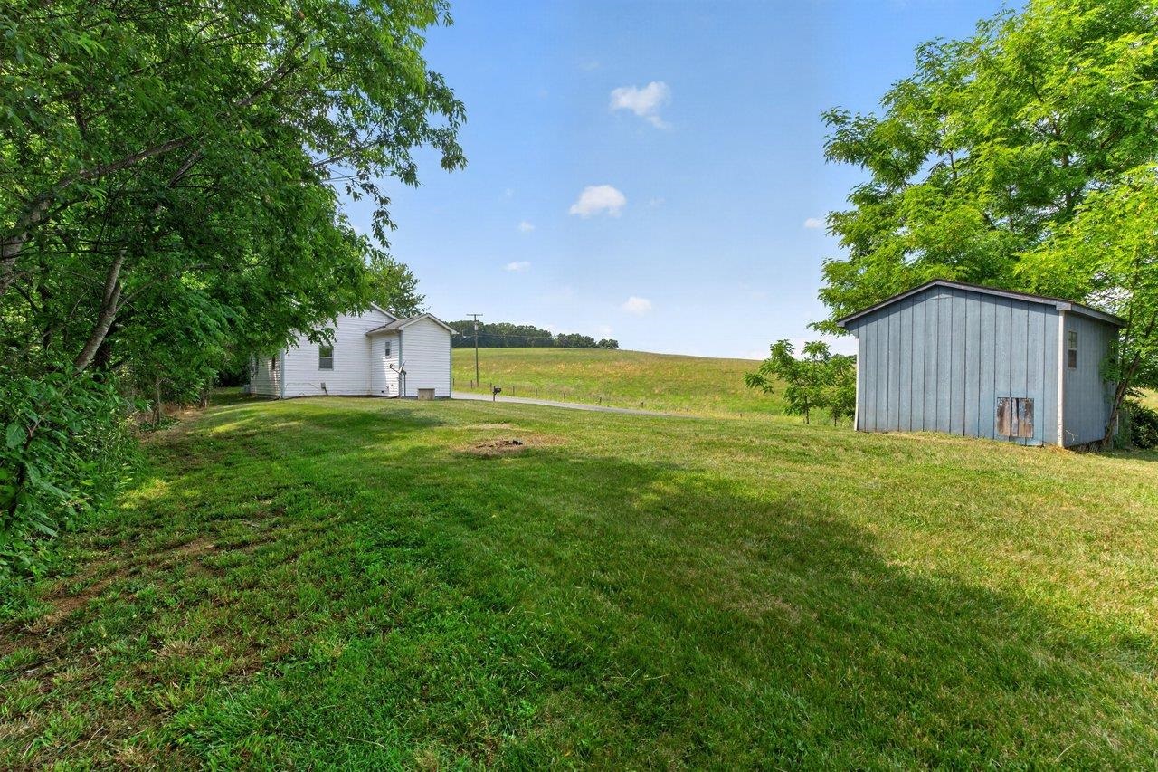 406 Hewitt Road Swoope, VA 24479 - Photo 24 of 36