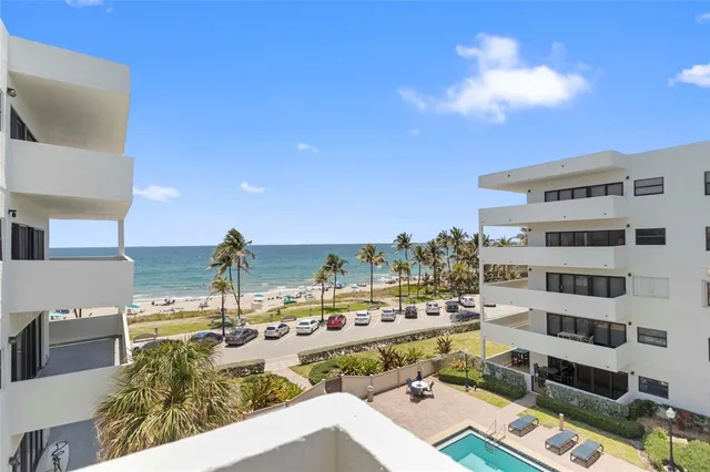 $734,900 | 330 Southeast 20th Avenue, Unit 421, Deerfield Beach, FL 33441