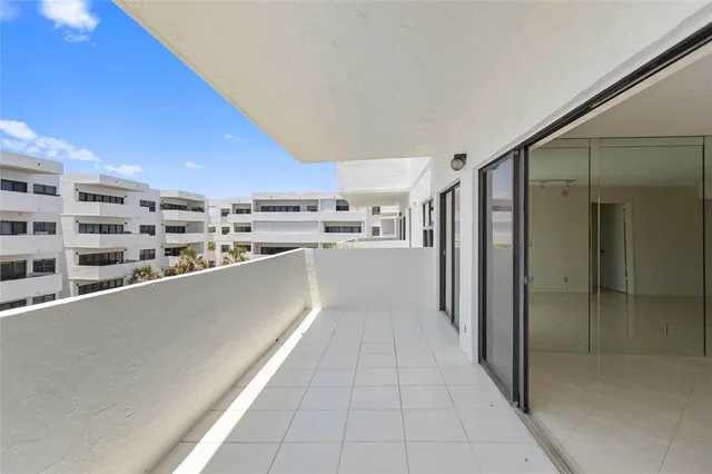 $734,900 | 330 Southeast 20th Avenue, Unit 421, Deerfield Beach, FL 33441