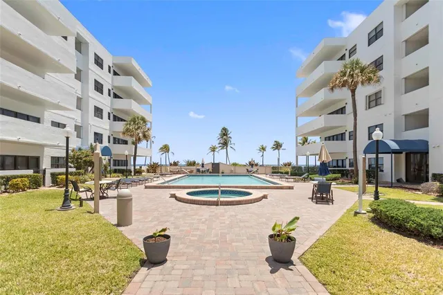 $734,900 | 330 Southeast 20th Avenue, Unit 421, Deerfield Beach, FL 33441