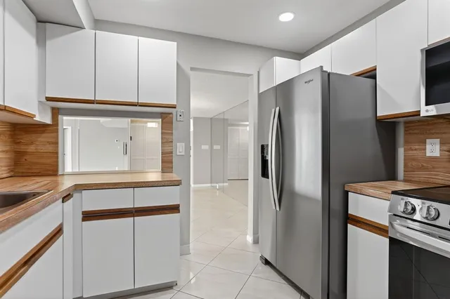 $734,900 | 330 Southeast 20th Avenue, Unit 421, Deerfield Beach, FL 33441