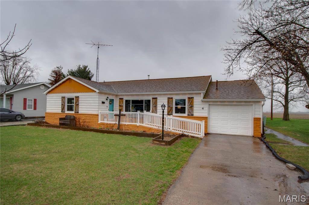 4 6th Street Carrollton, IL 62016 - Photo 2 of 42