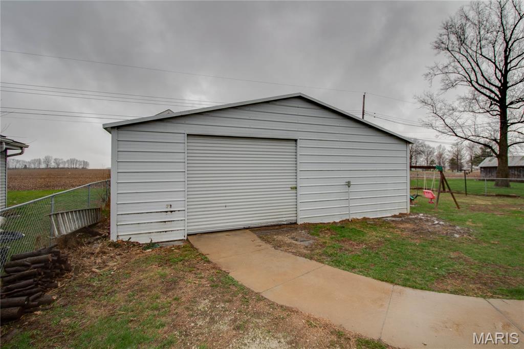 4 6th Street Carrollton, IL 62016 - Photo 37 of 42