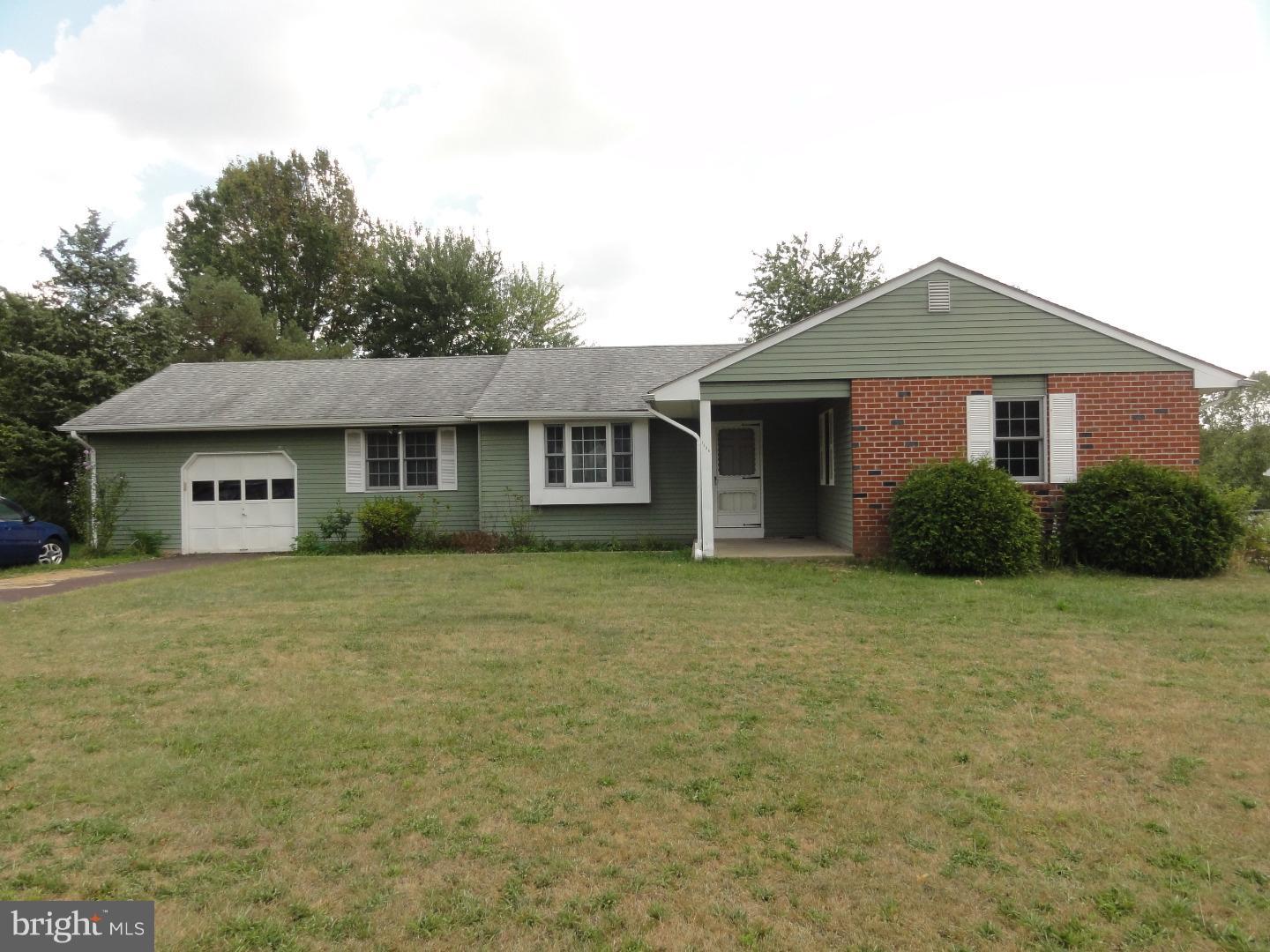 1509 Green Lane Road Lansdale, PA 19446 - Photo 1 of 15 Exterior Front