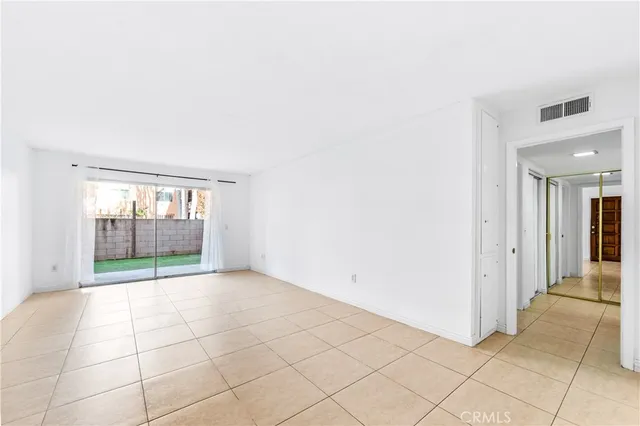 $439,000 | 6600 Warner Avenue, Unit 115, Huntington Beach, CA 92647