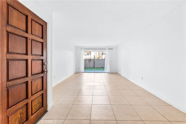 $439,000 | 6600 Warner Avenue, Unit 115, Huntington Beach, CA 92647