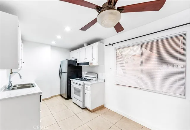 $439,000 | 6600 Warner Avenue, Unit 115, Huntington Beach, CA 92647