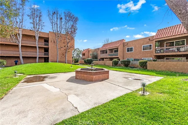 $439,000 | 6600 Warner Avenue, Unit 115, Huntington Beach, CA 92647