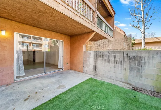 $439,000 | 6600 Warner Avenue, Unit 115, Huntington Beach, CA 92647