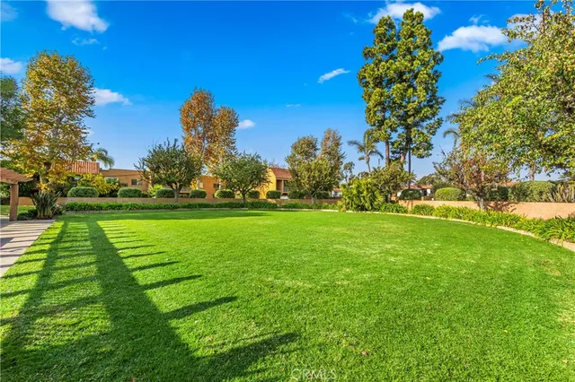 $439,000 | 6600 Warner Avenue, Unit 115, Huntington Beach, CA 92647