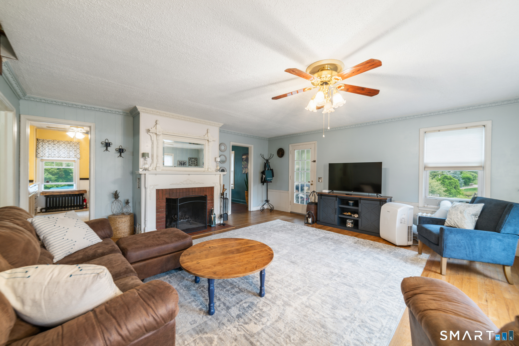 413 Watertown Road Middlebury, CT 06762 - Photo 6 of 40