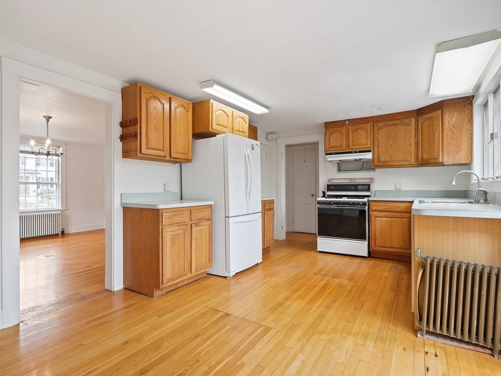 74 Leighton Road Wellesley, MA 02482 - Photo 11 of 37