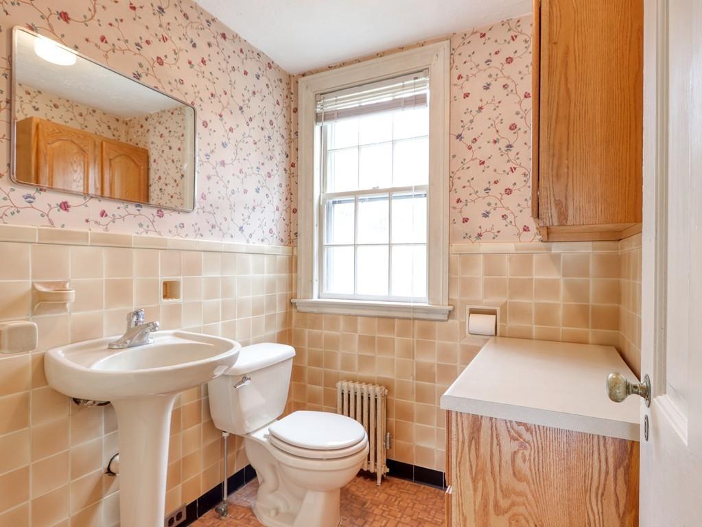 74 Leighton Road Wellesley, MA 02482 - Photo 17 of 37