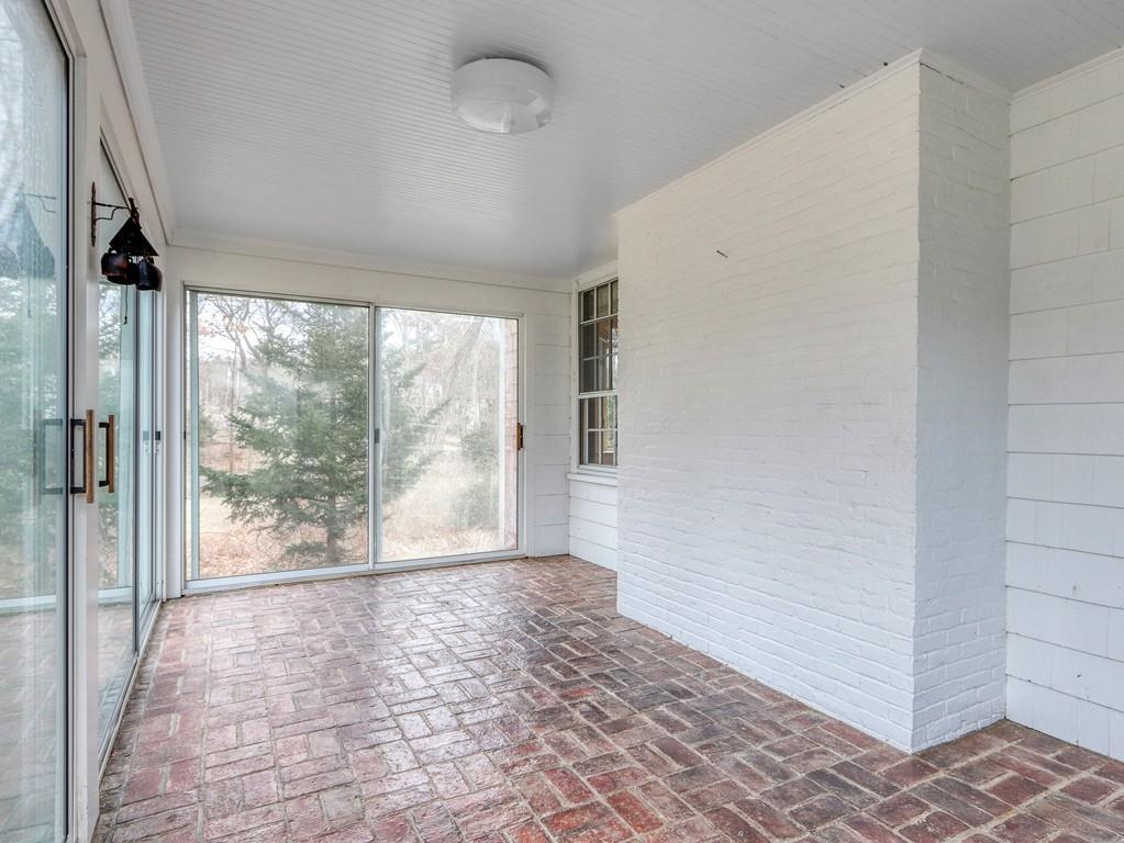 74 Leighton Road Wellesley, MA 02482 - Photo 21 of 37