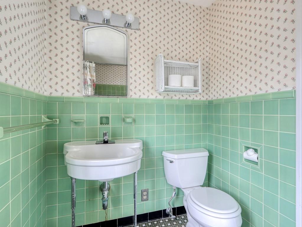 74 Leighton Road Wellesley, MA 02482 - Photo 28 of 37