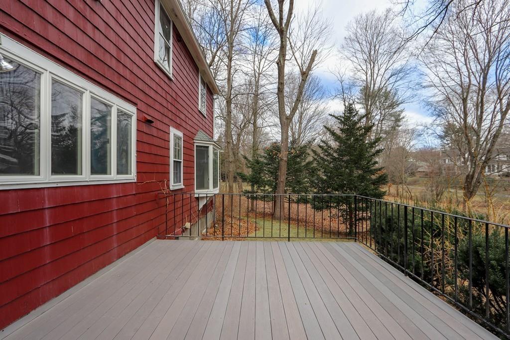 74 Leighton Road Wellesley, MA 02482 - Photo 6 of 37