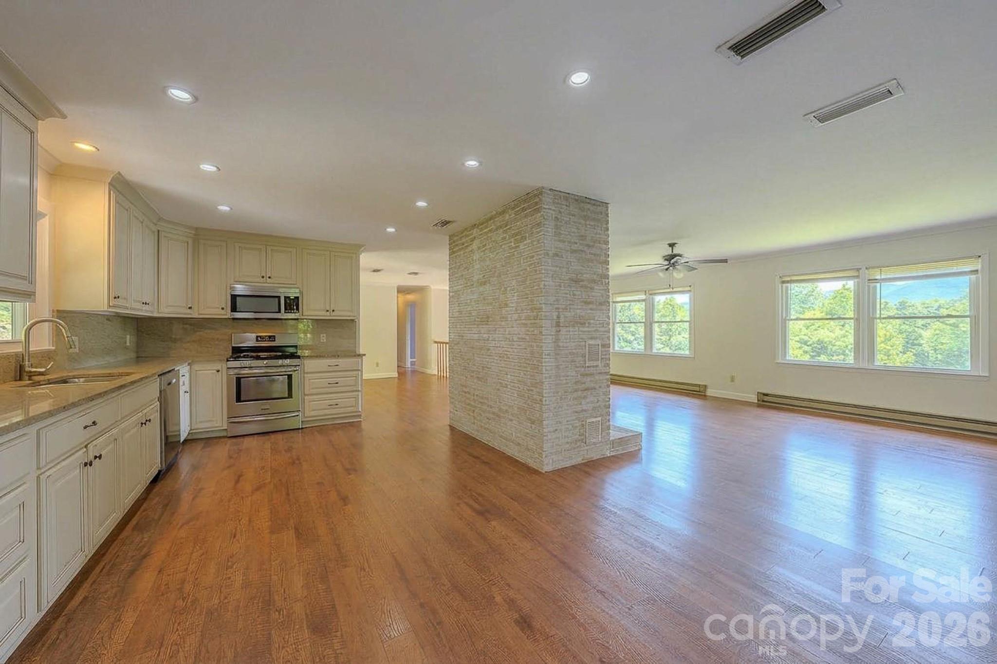 35 Coweeta Ridge Otto, NC 28763 - Photo 9 of 48