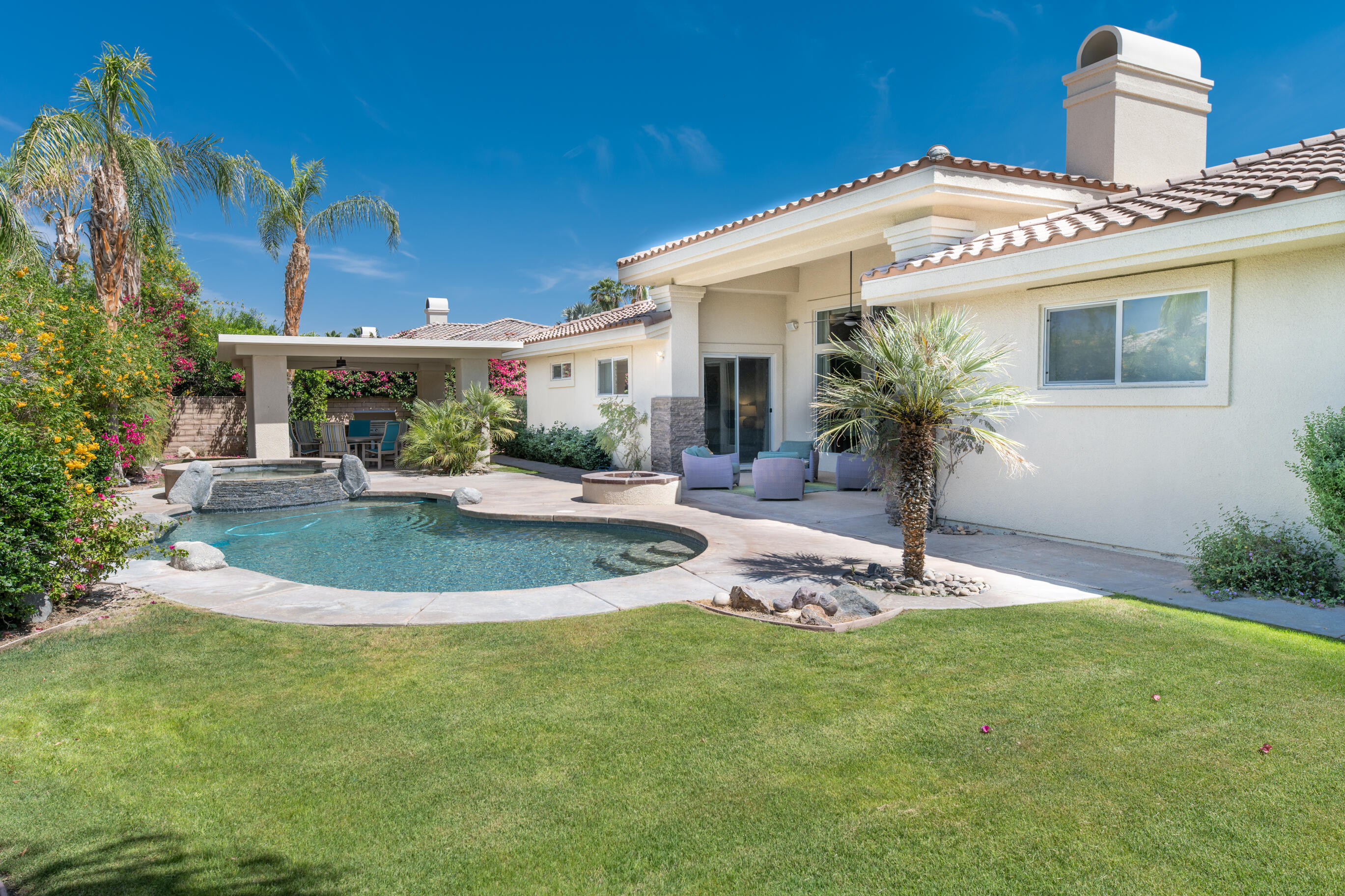 12 Varsity Circle Rancho Mirage, CA 92270 - Photo 50 of 70 12 Varisty-24