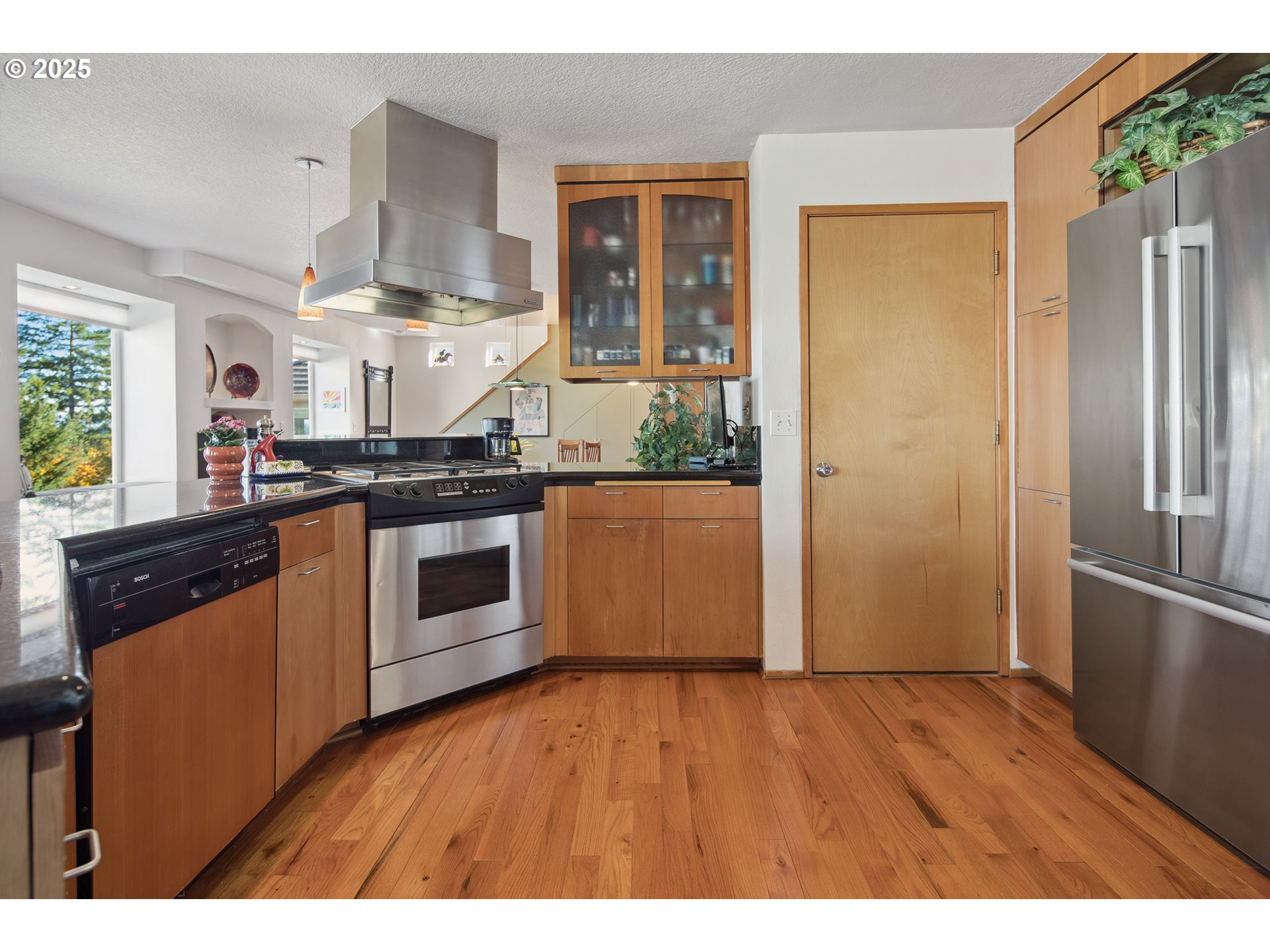 5606 Southwest Edgemont Place Portland, OR 97239 - Photo 14 of 45 Gallery Image 14